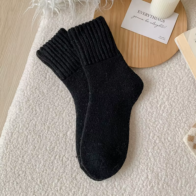 5 Pairs of Cozy Winter Socks for Women - Plush & Breathable